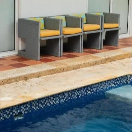 Casa Crespo 65-148 3*