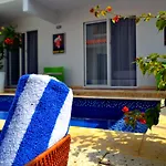 Casa Crespo Beach 65-148