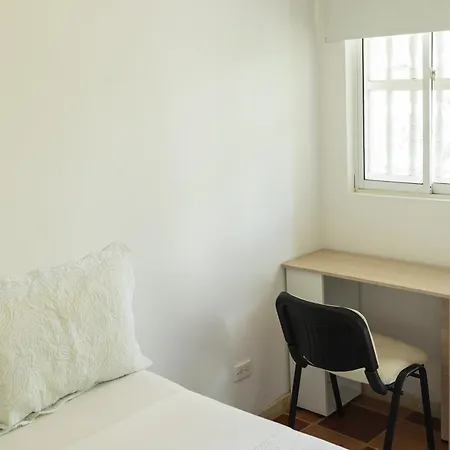 Bed and breakfast Casa Crespo 65-148
