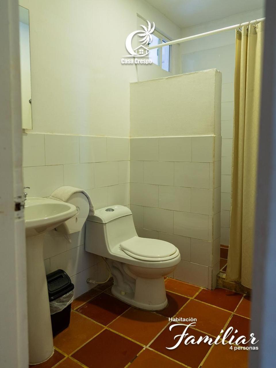 Bed and breakfast Casa Crespo 65-148 3*